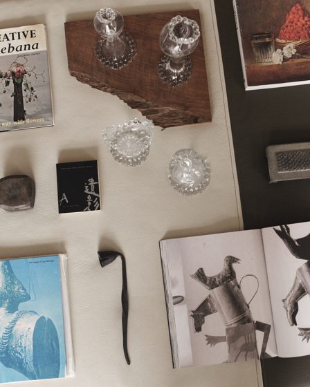 Display / Displayed, the book selection